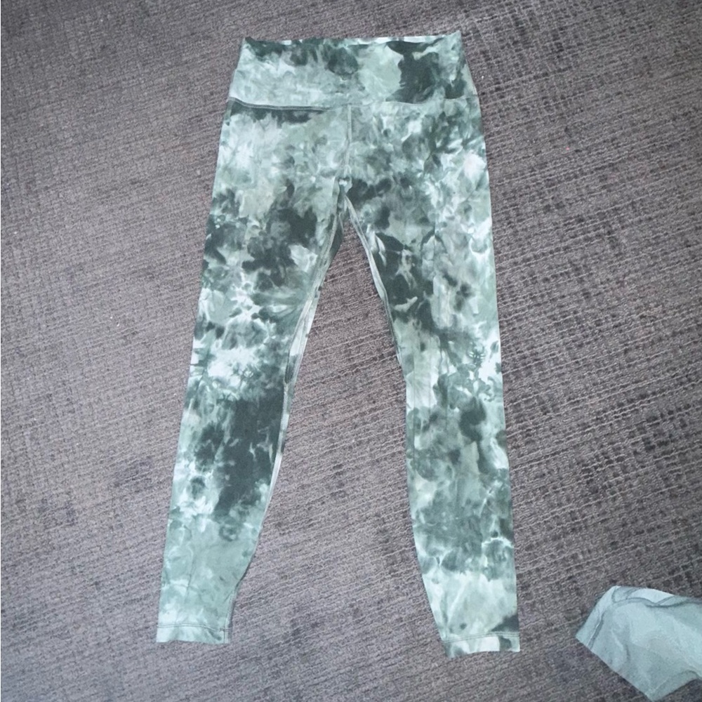Lululemon Tie Dye Green High Rise Leggings Yoga Pants Size 12